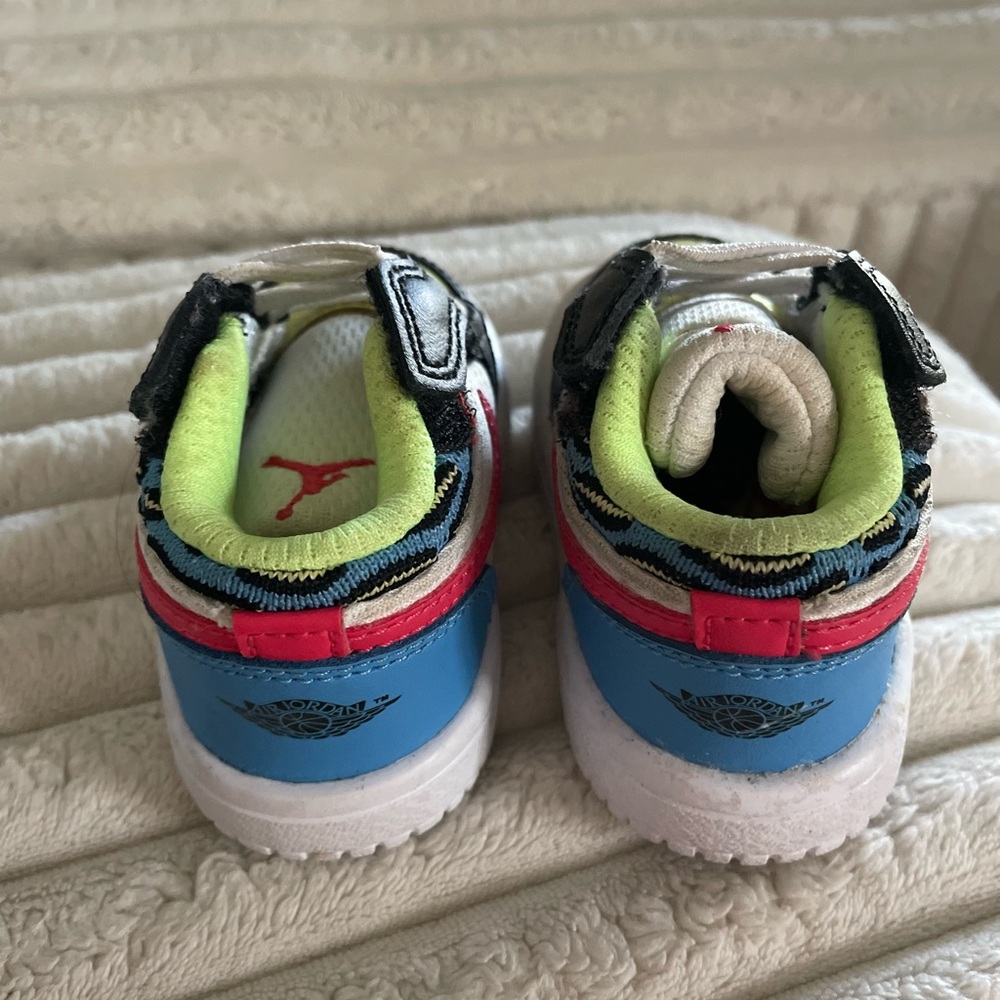 Nike Air Jordan Low Alt TDFusion Red Black White DH5928-006 - Picture 4 of 5